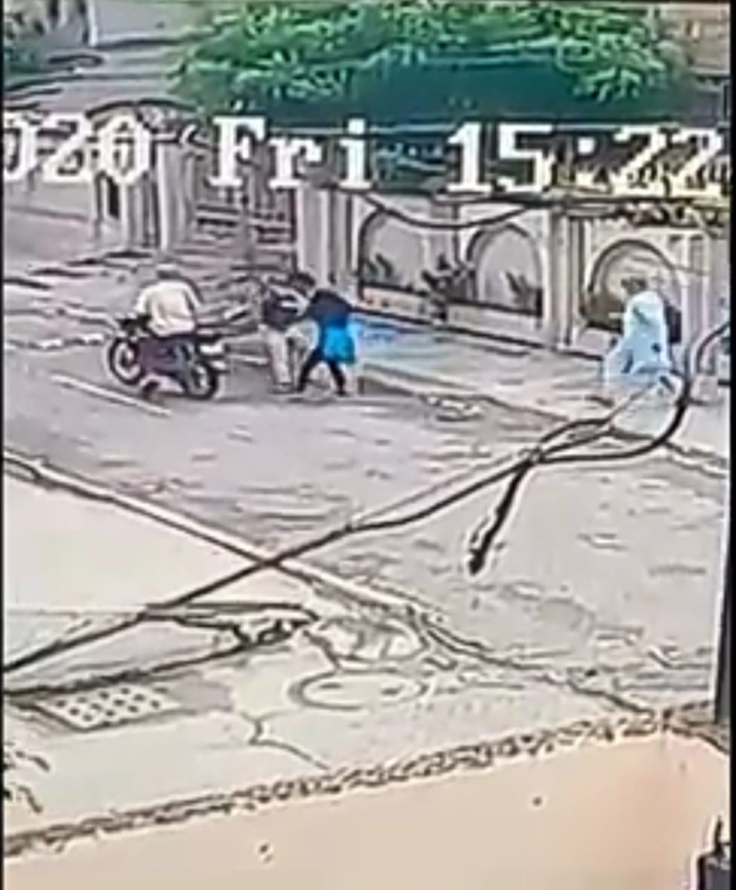 The bravery of the girl in Jalandhar led to the robbers coming to snatch the mobile