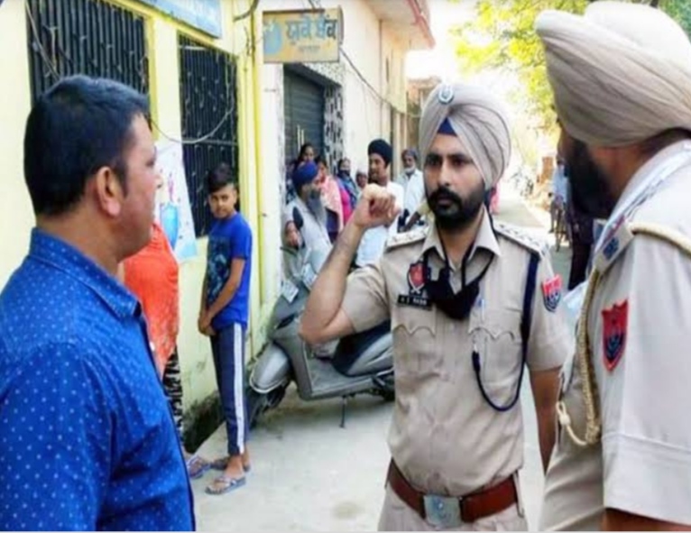 Day robbery robbery in Jalandhar, gunmen killed and looted by 6 crores rupees
