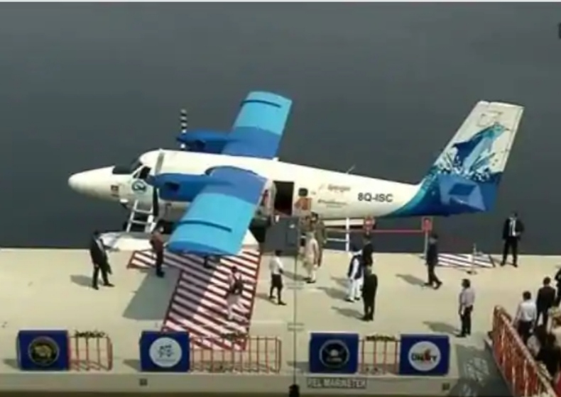 First sea-plane service started in Gujarat, Prime Minister Narendra Modi took off
