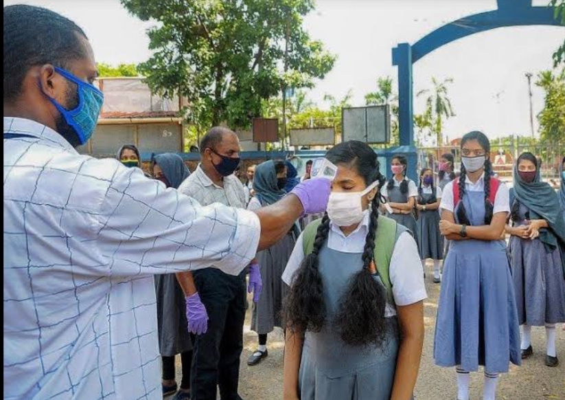 Seeing the increasing cases of Corona, the governments of these states decided to keep the schools closed.