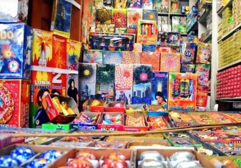 Ban on sale of firecrackers without license, firecrackers will be sold at temporary license shops in Burleton Park