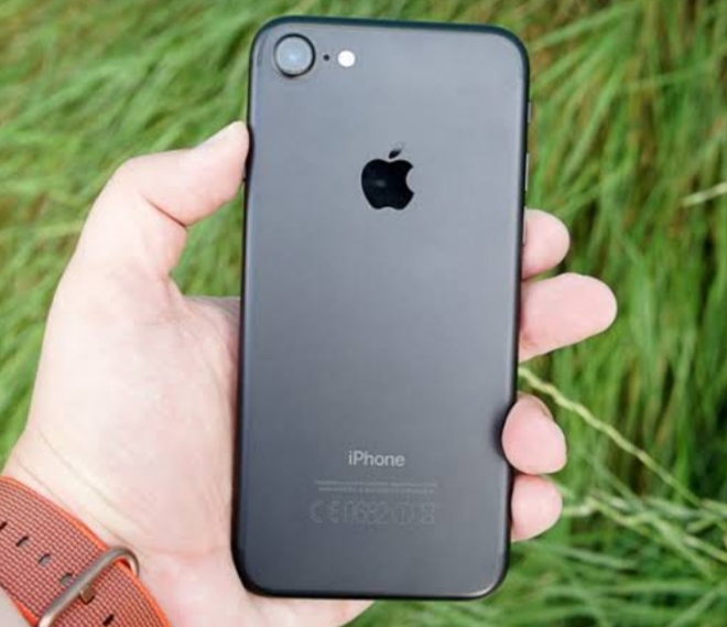Refurbished iPhone - Here is a chance to buy an iPhone 7 for Rs 52999 in just 18999, know all the information