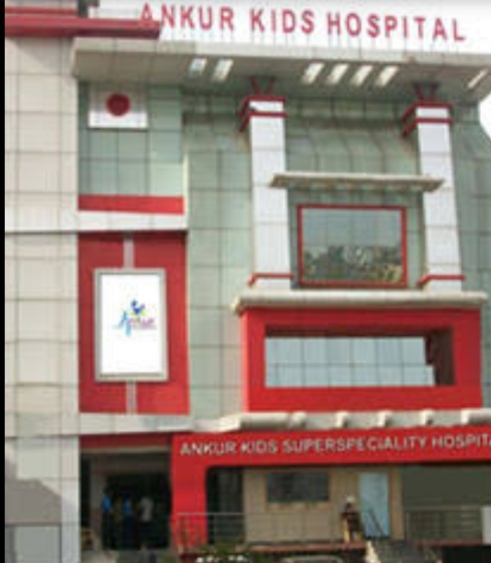 Uproar over the death of a newborn baby in Ankur Hospital, Jalandhar, on a sit-in dharna with a dead body