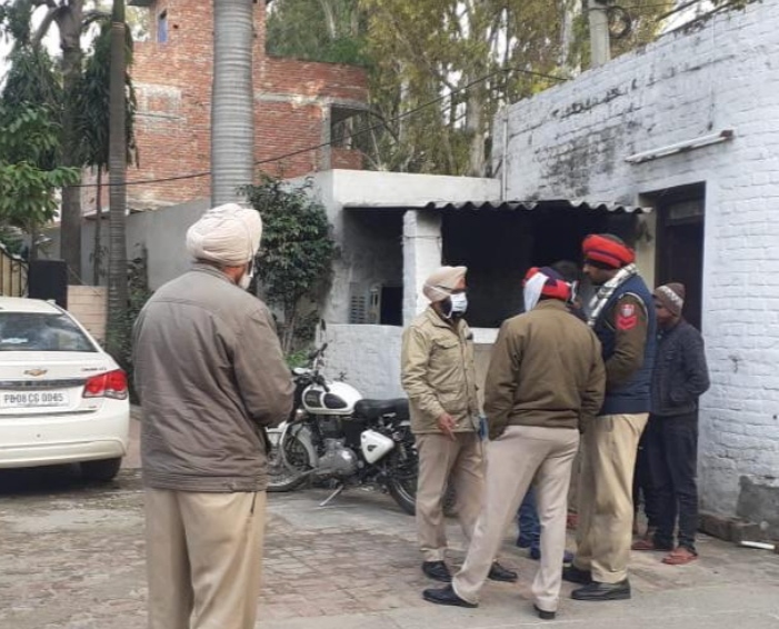 जालंधर में प्रॉपर्टी विवाद में छोटे भाई ने बड़े को गोली मारकर मौत के घाट उतारा  , झगडे में मृतक की पत्नी भी हुई जख्मी