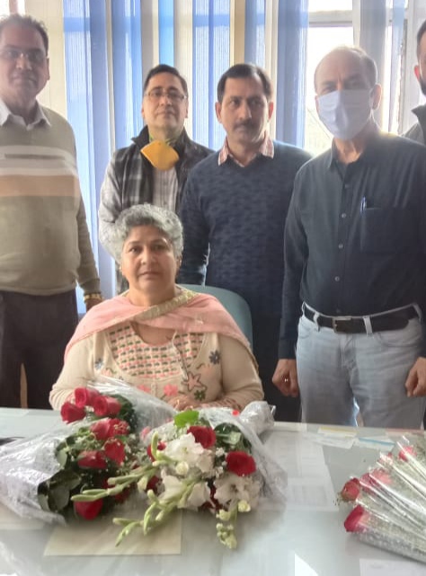 Madam Sneh Bhagat ji welcomed on becoming Senior Divisional Manager in Jalandhar United India Insurance d.o.2