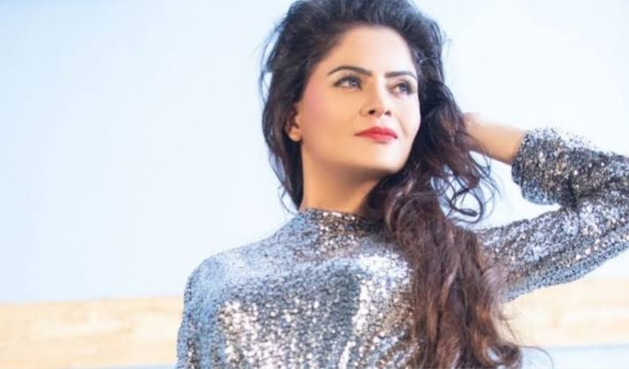 Crime Branch arrested actress Gehna Vasisth in adult video case