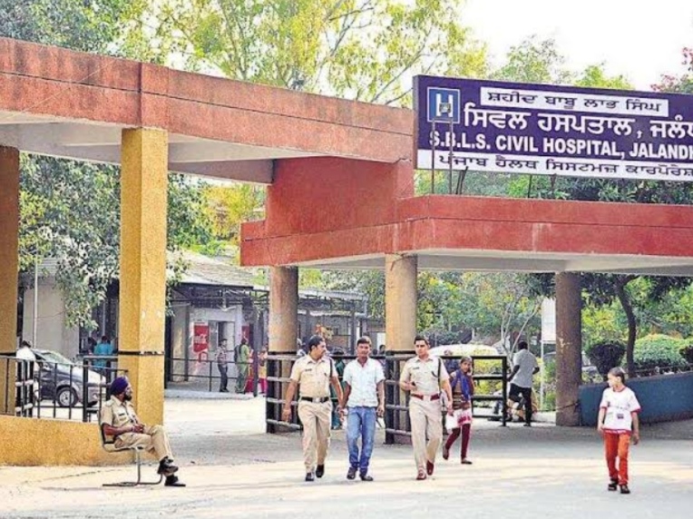 Patient commits suicide by jumping from the second floor of Jalandhar's Civil Hospital