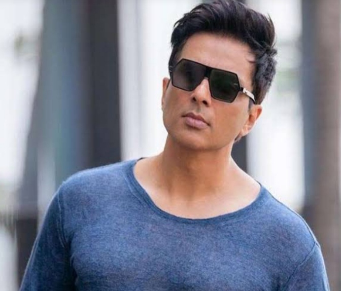 Income Tax Department team reached Bollywood actor Sonu Sood's house and office