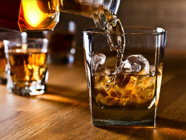 Important news for beer and Whisky enthusiasts in Punjab, huge changes in prices