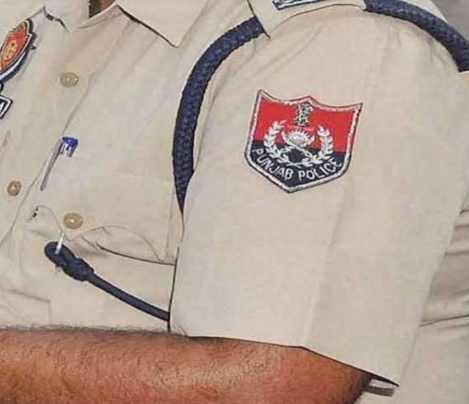 Police force arrived in Jalandhar's Lamma Pind in large numbers, search operation to catch addicts
