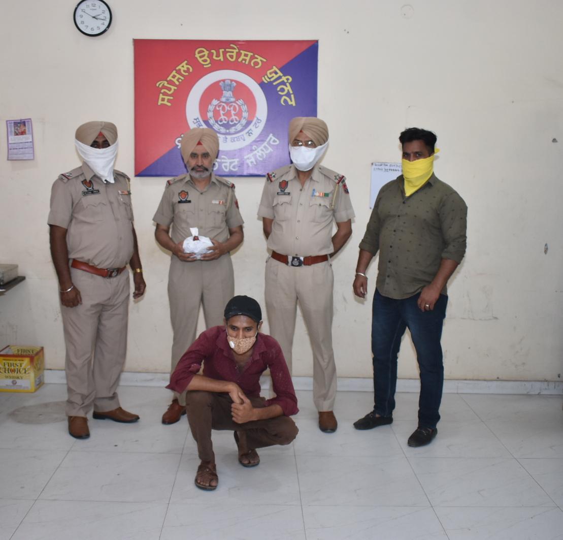Special operation unit team arrested 1170 alprazolam pills with person