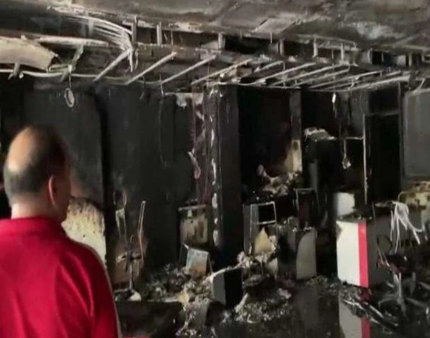 motorcycles-burns-in-fire-at-hero-showroom-in-ludhiana