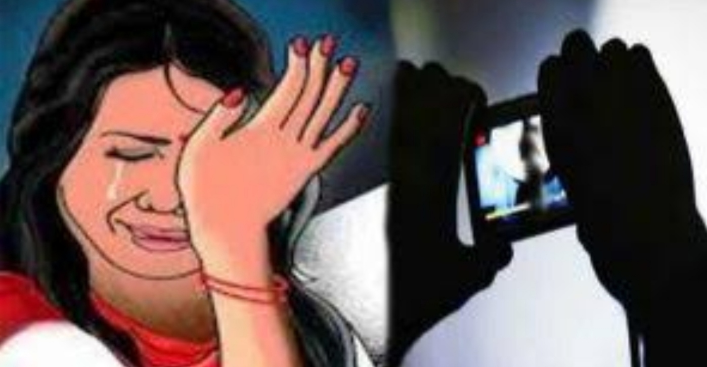 When she checked her boyfriend's phone, the girl found 13 thousand nude pictures of herself and other girls, she was shocked