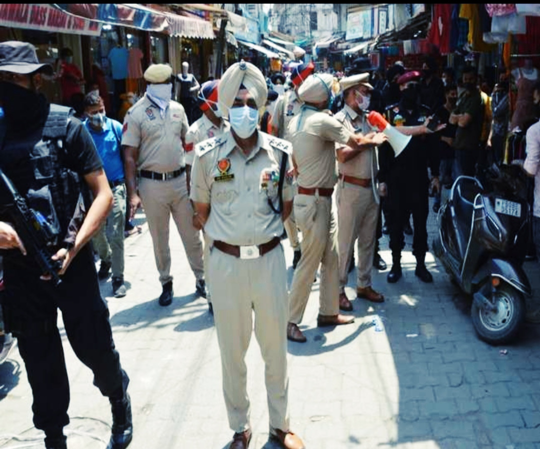 Police conduct flag march in Jalandhar markets, warns shopkeepers