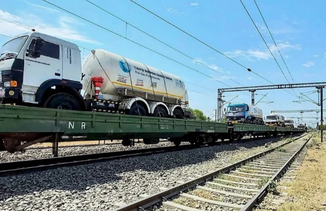 Punjab: First Oxygen Express departs Bokaro, will return with 80 MT of oxygen