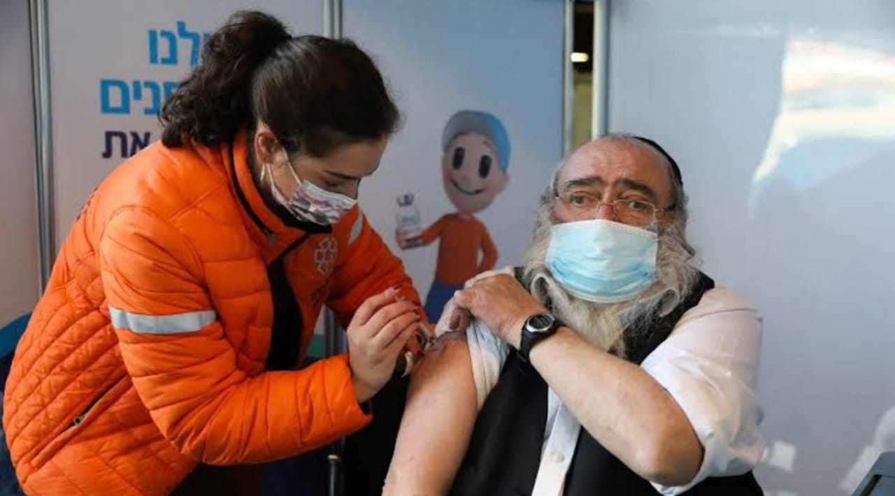 Know which country has given vaccine to 81% of the population, will soon become the world's first complete mask free nation