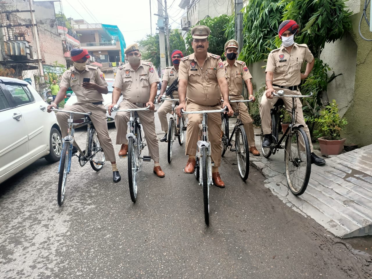 Jalandhar Police took out 'cycle March' on World Cycle Day