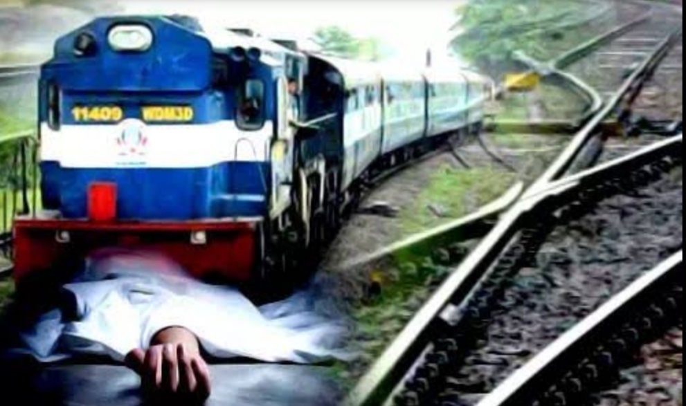 Woman commits suicide by jumping in front of train with five daughters