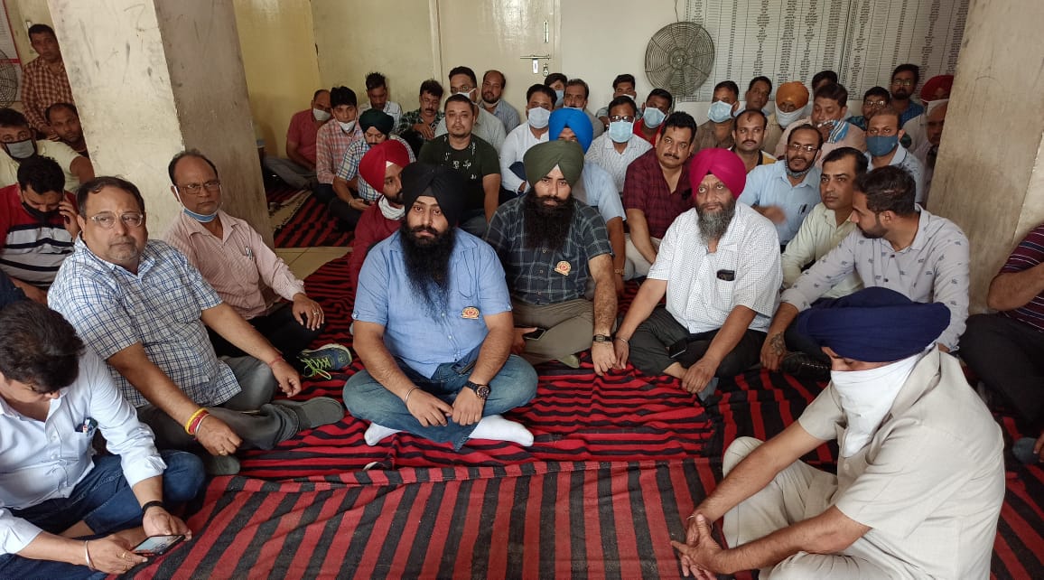 Fury demonstrated by employees of different departments in sub-registrar office in Jalandhar