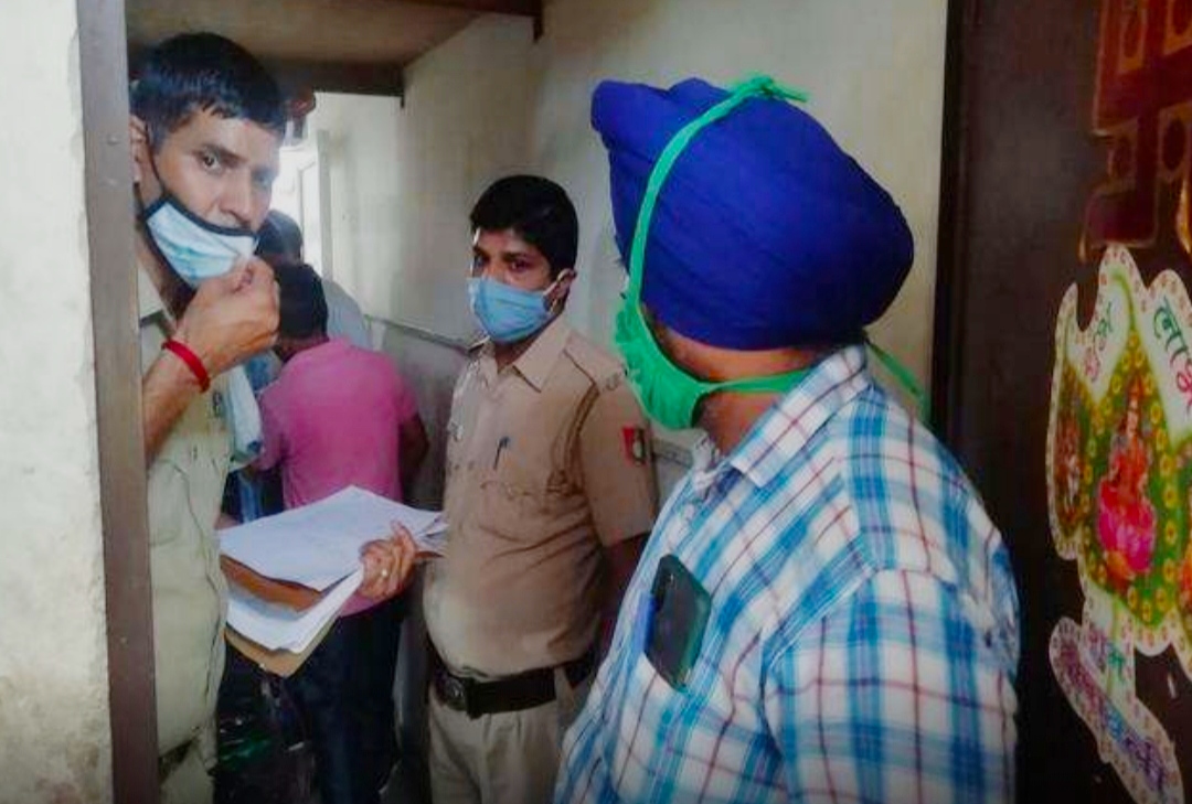 two-crore-rupees-gold-theft-in-a-jewelery-showroom-in-sector23-chandigarh