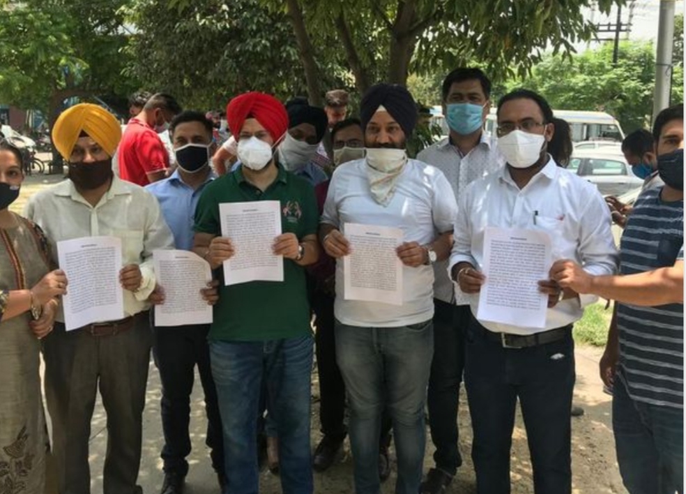 question-asked-to-punjab-government-if-you-are-opening-gym-restaurants-then-why-are-our-institutes-closed
