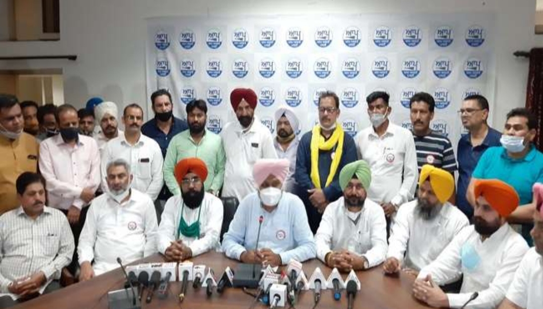 AAP party leader Harpal Singh Cheema said â€“ case should be registered against Minister Manpreet Badal and Dharamsot in SC / ST Act