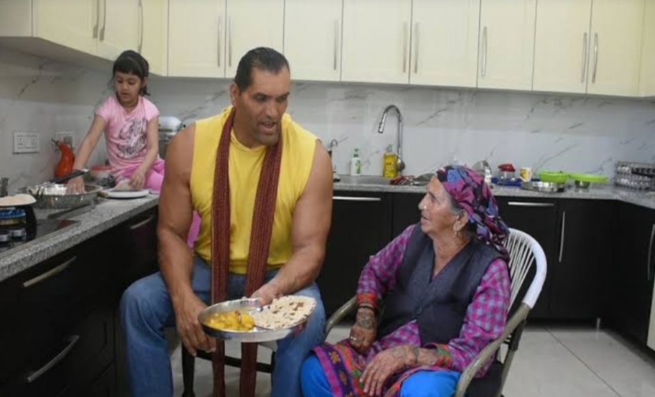 WWE Wrestler The Great Khali Dalip Singh's mother Chandi Devi died, was ill for a long time
