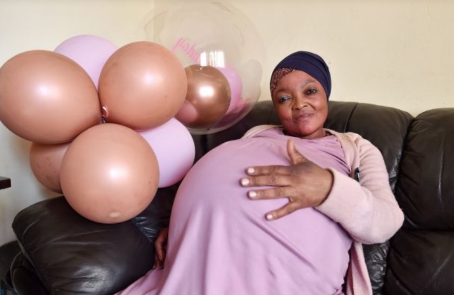 Woman gave birth to 10 children at once, made a record
