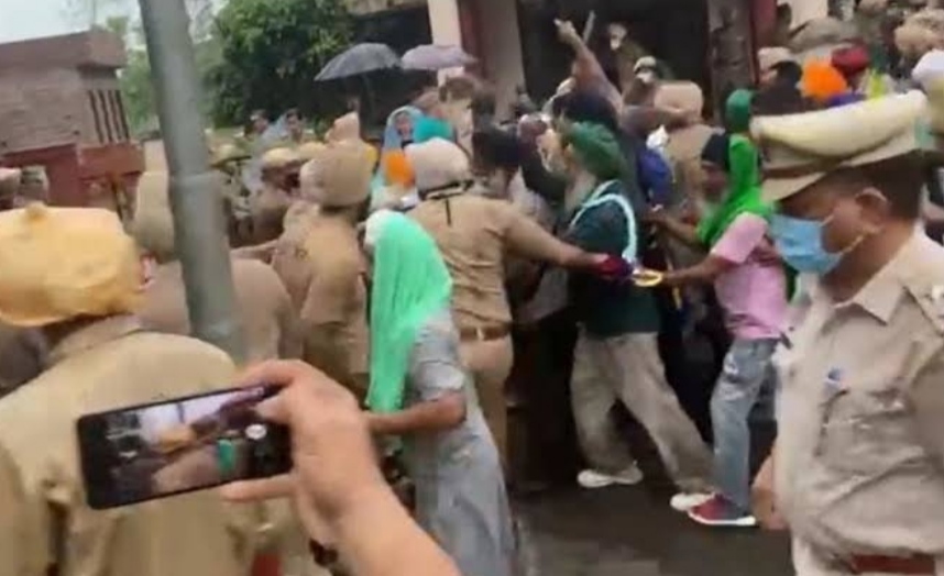 Farmers protested against Navjot Singh Sidhu who reached Khatkarkalan