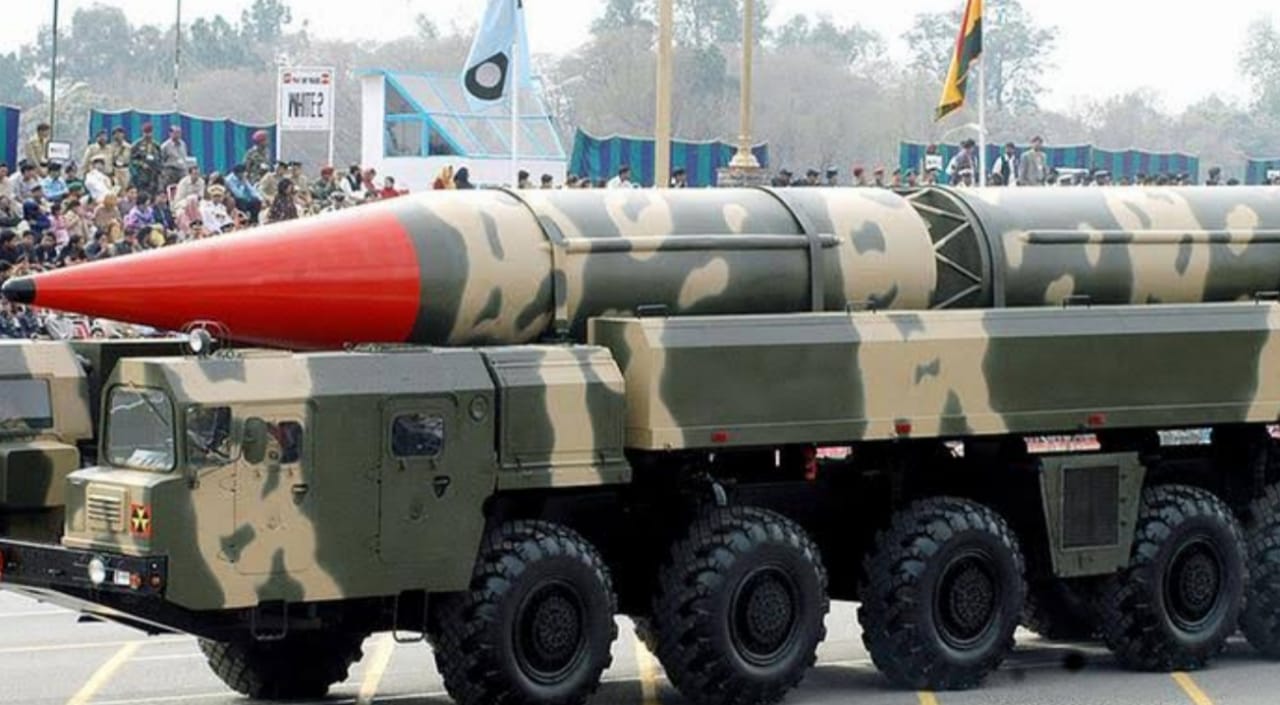 experts-believes-that-pakistan-nuclear-stockpile-growing-steadily