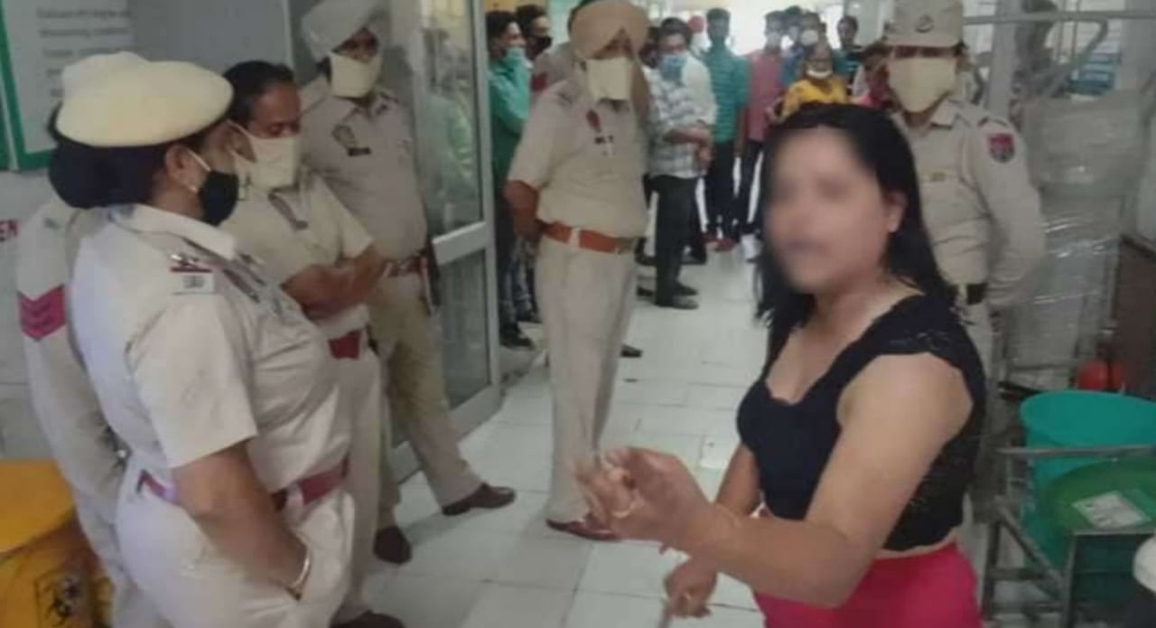 Drunk Haryana girl's 'high voltage' drama in Pathankot, scuffles with female policeman