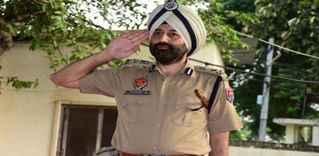 Dr. Sukhchain Singh Gill became the new police commissioner of Jalandhar, 28 IPS and 13 PPS officers transferred, see list