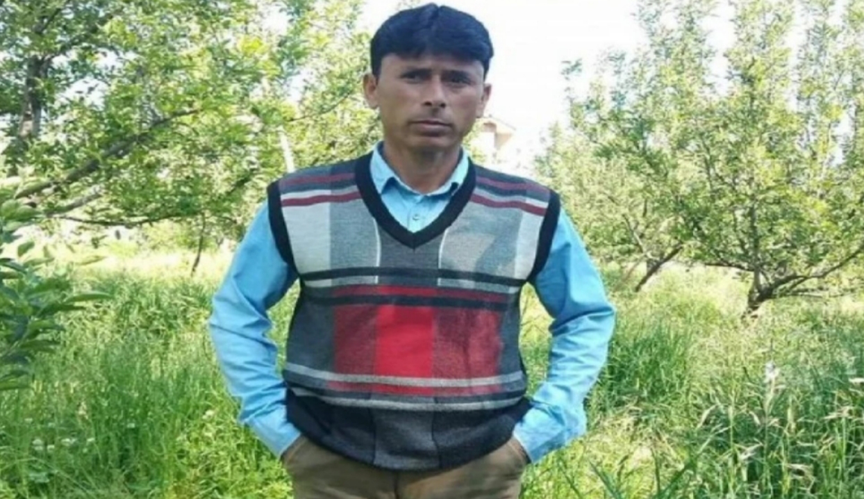 BJP leader shot dead by terrorists in Kashmir's Kulgam