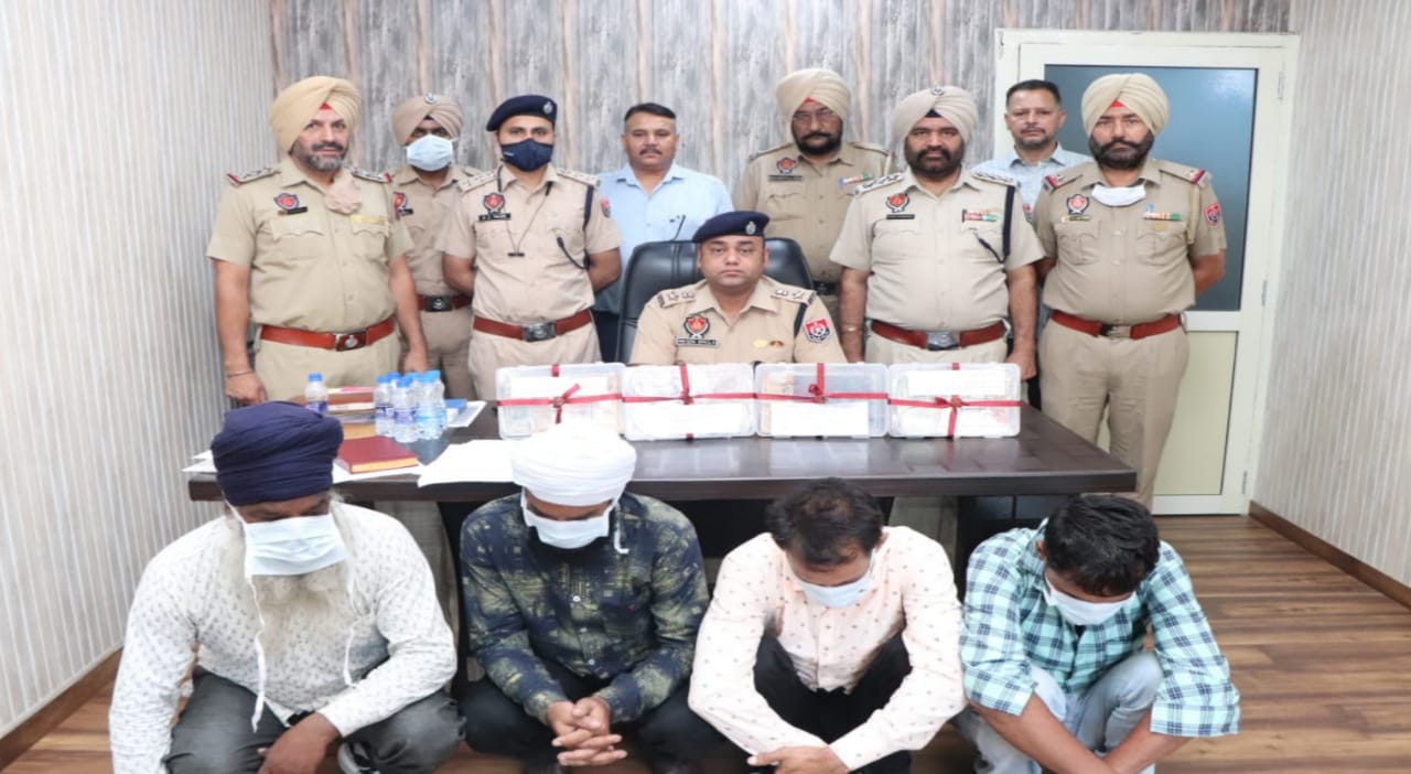Jalandhar Police achieved great success by arresting 04 members of inter-state gang who stole money by cutting ATM machine with gas cutter