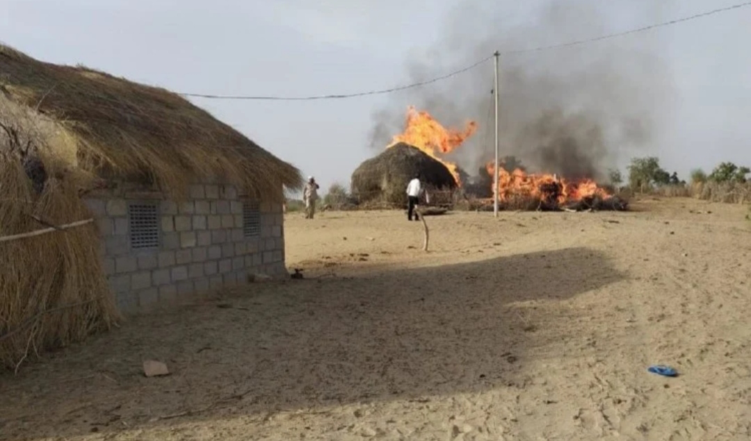 Breaking News : MiG-21 Bison fighter plane of Indian Air Force crashes in Rajasthan, pilot safe