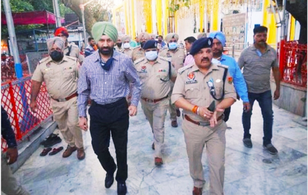 Administration engaged in preparations for Baba Sodhal fair, Police Commissioner Dr. Sukhchain Singh Gill and D.C.P. Traffic Naresh Dogra took stock