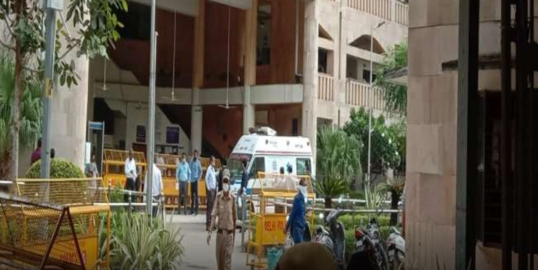 Big news: The miscreants who came as lawyers before the judge in the court shot and killed the gangster Jitendra Mann alias Gogi