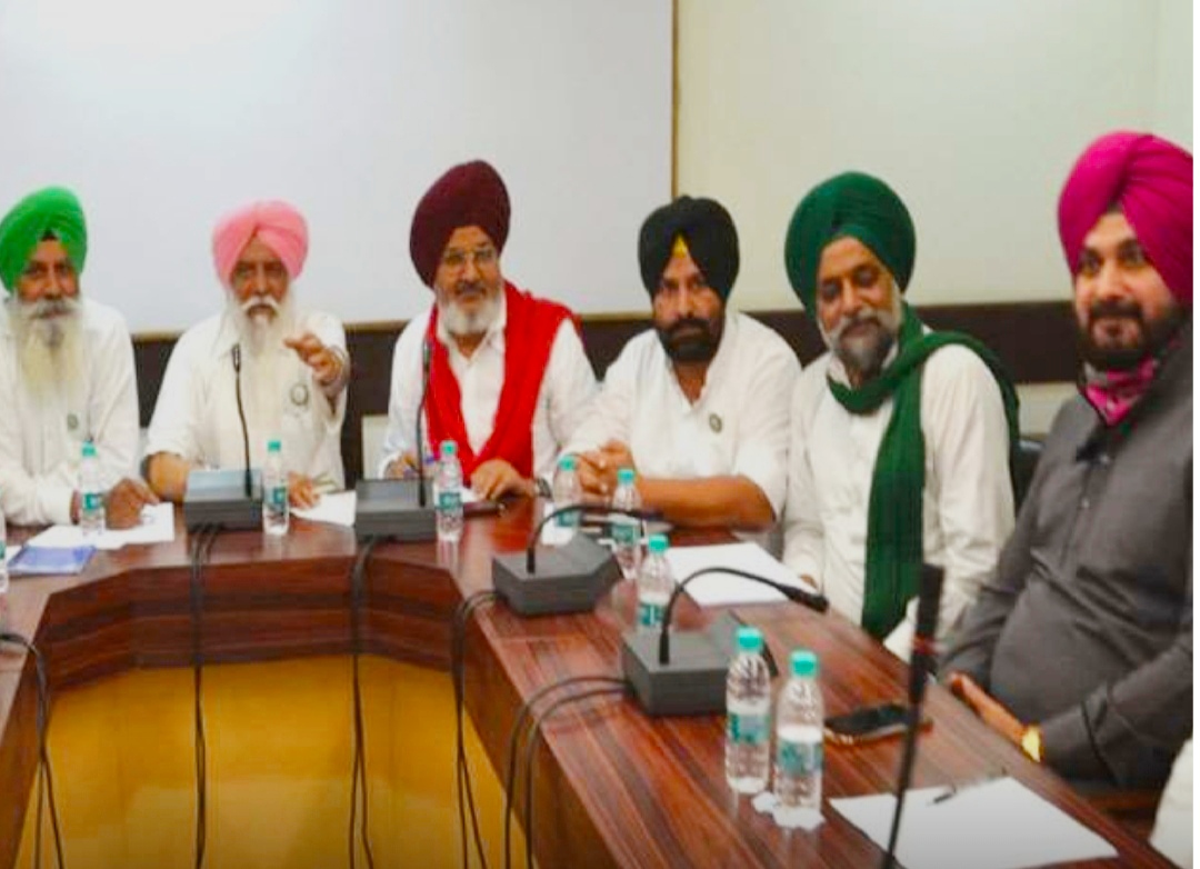 Farmers organizations held meetings with leaders of Congress, Aam Aadmi Party and Shiromani Akali Dal