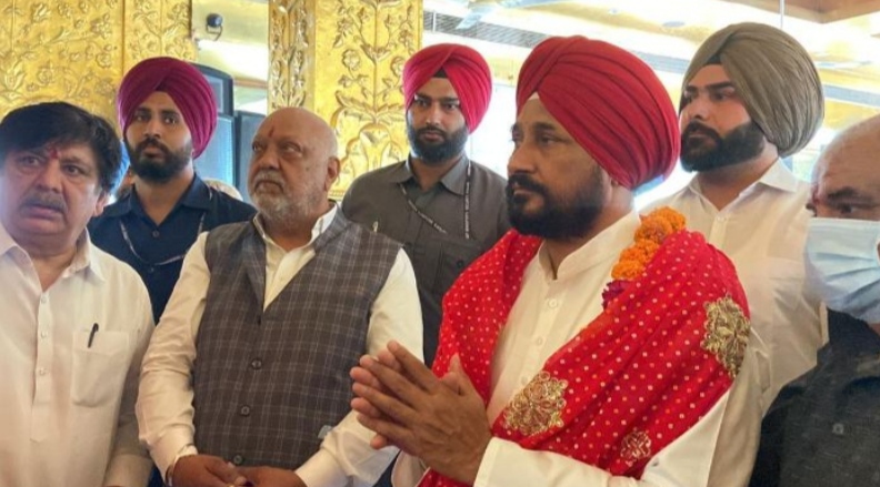 Punjab CM Charanjit Channi bowed down at Shri Devi Talab Temple in Jalandhar, made a big announcement for the temple