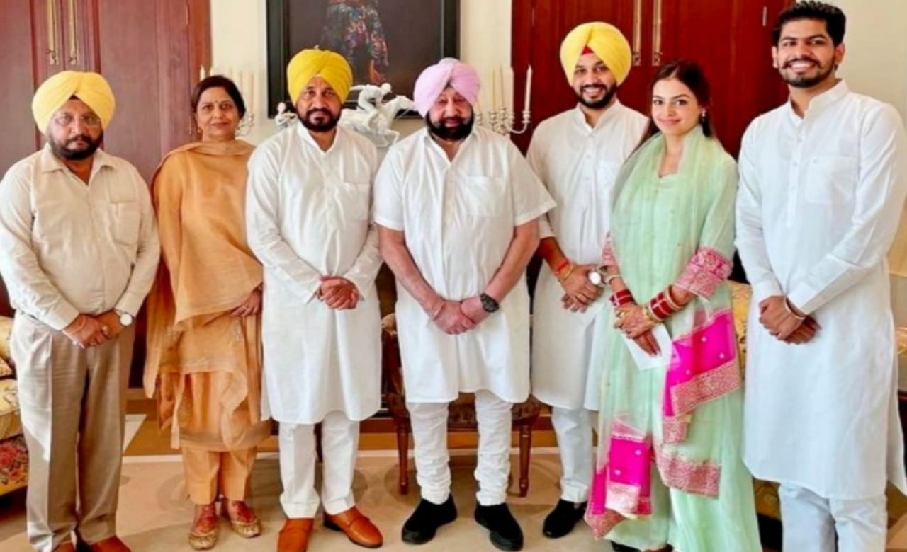 Punjab Chief Minister Charanjit Channi suddenly came to meet Captain Amarinder Singh, his farm house, newly married daughter-in-law and son were also with him.