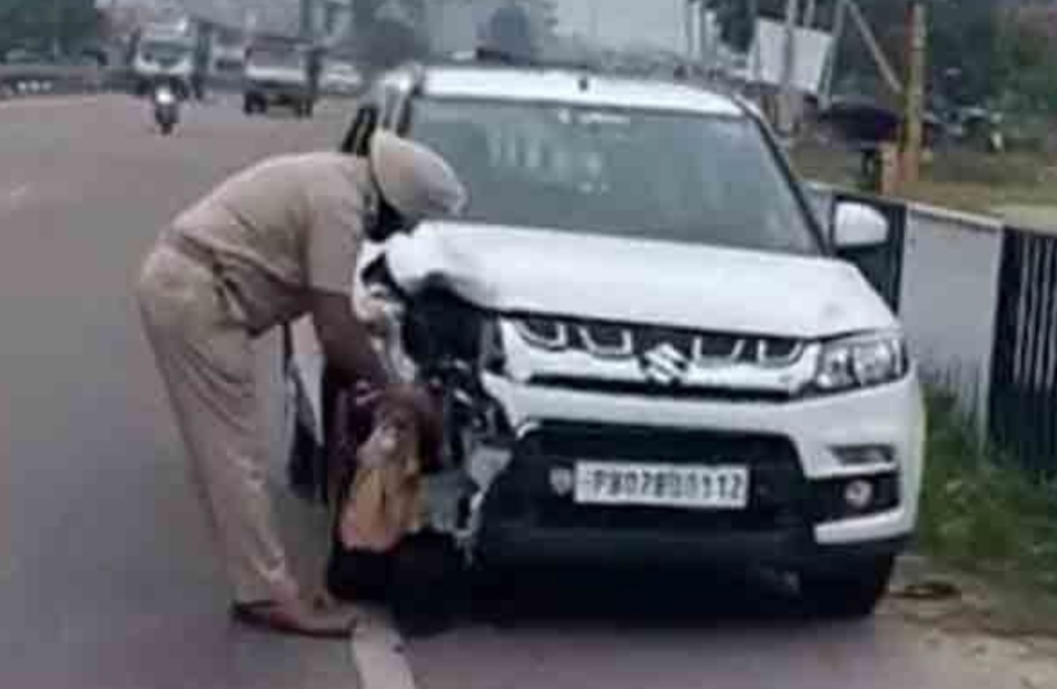Police personnel's Brezza car crushed the girl near Dhannowali gate in Jalandhar, angry people blocked the national highway