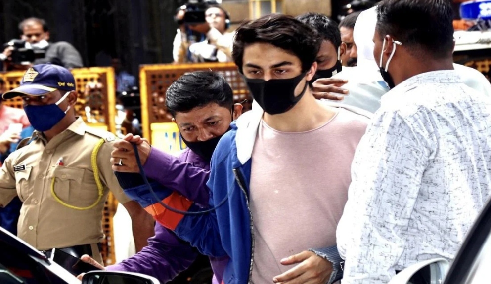 Shahrukh arrange veteran lawyers to get bail for Aryan Khan