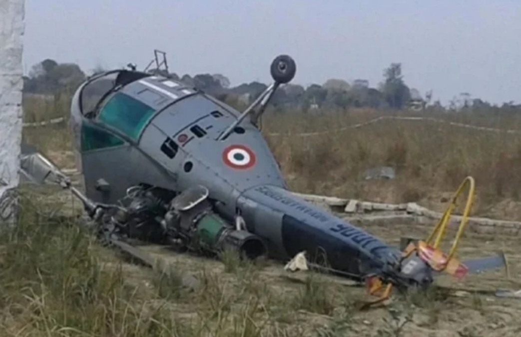 Mi-17 helicopter of Indian Air Force crashes, pilot and crew members safe