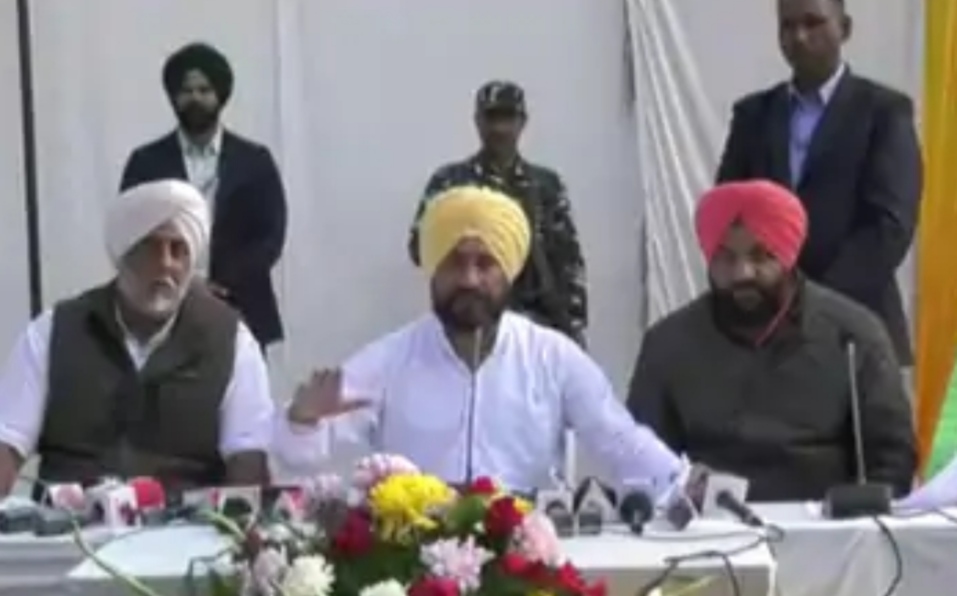 Punjab CM Charanjit Channi's meeting with farmers ends, no agreement on loan waiver, will meet again