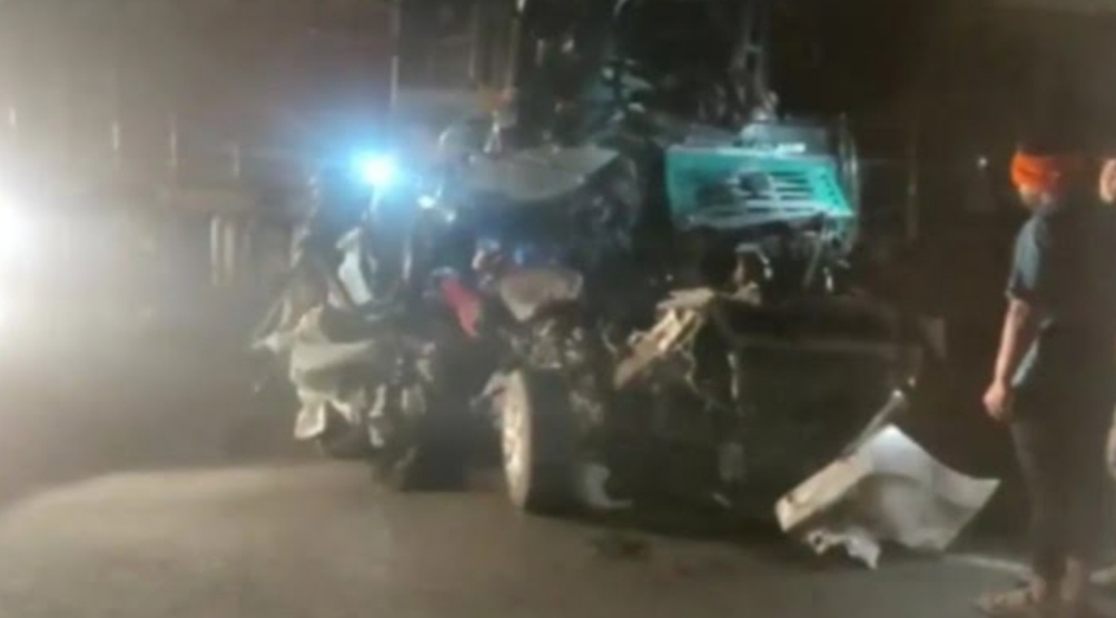 Traumatic accident: Matador collided with truck while going to crematorium, 18 killed, many others injured