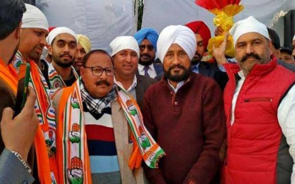 Big blow to Akali Dal, Akali leader Seth Satpal Mal was included in Congress by CM Charanjit Channi