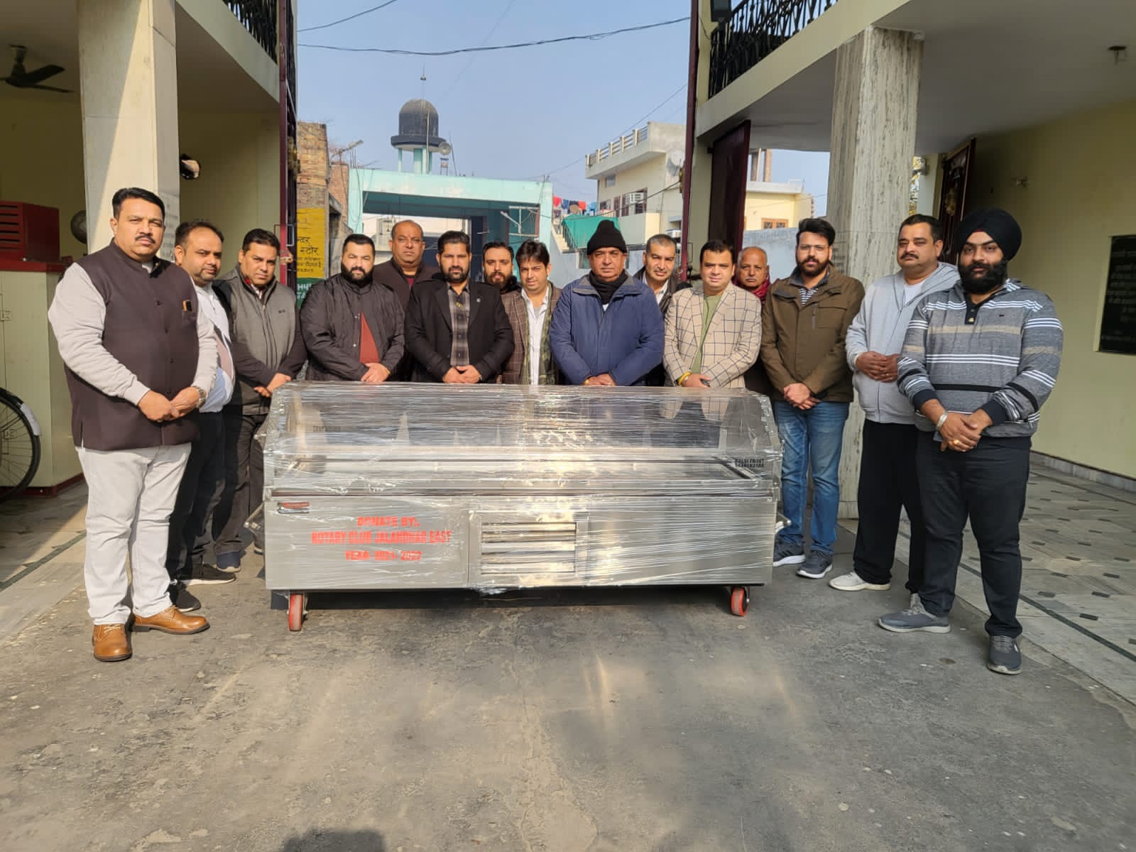 Dead body freezer donated by Rotary Club Jalandhar East at Kishanpura Crematorium