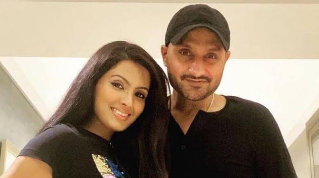 Cricketer Harbhajan Singh and his wife Geeta Basra became Corona positive