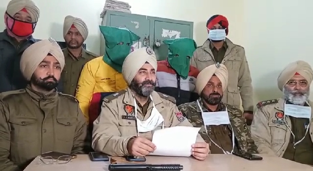 Police arrested 2 accused who robbed BMW car at gun point in Jalandhar