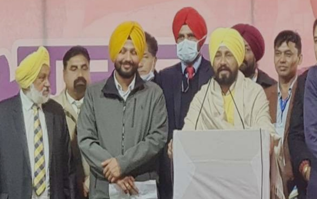 Punjab Chief Minister Charanjit Channi said at Machhiwara rally â€“ PM Modi went back due to rally flop